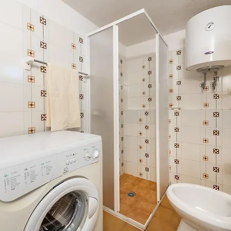 Trilo Caraibi 아파트 올비아